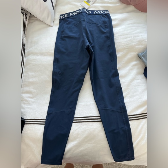 Navy Nike pro training leggings. Size S - Picture 3 of 4